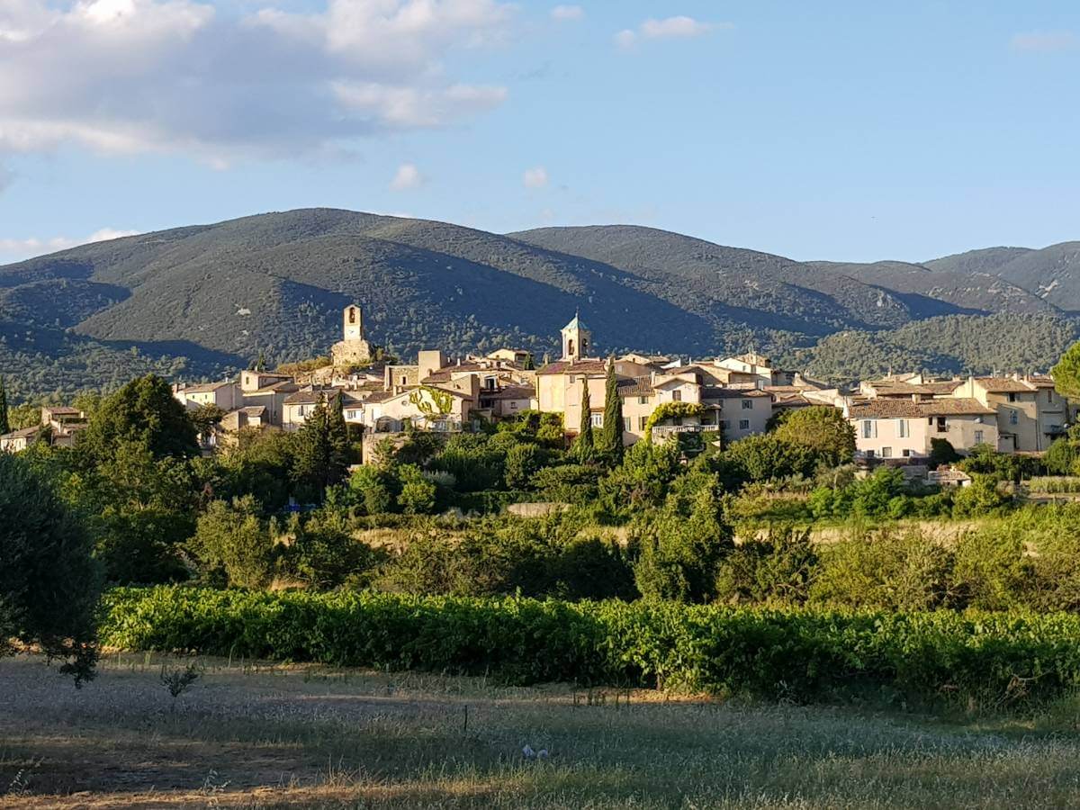 Lire la suite à propos de l’article RENCONTRE AVEC LE MAIRE DE LOURMARIN